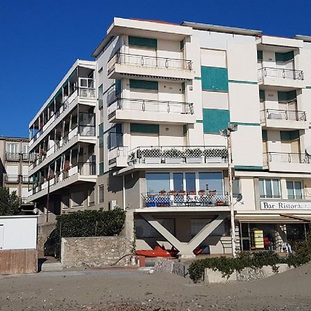 Appartamenti Rivamare Diano Marina Exteriör bild